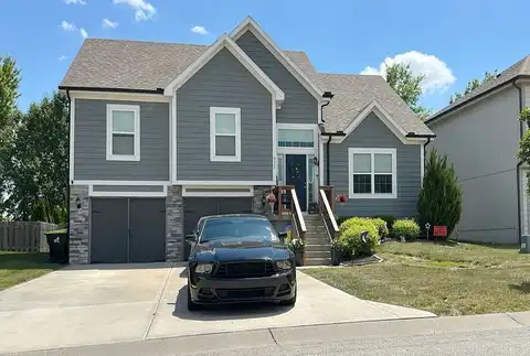 Colonial, BLUE SPRINGS, MO 64014
