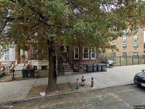 Bainbridge, BROOKLYN, NY 11233