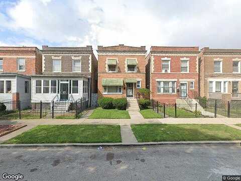 Eberhart, CHICAGO, IL 60637