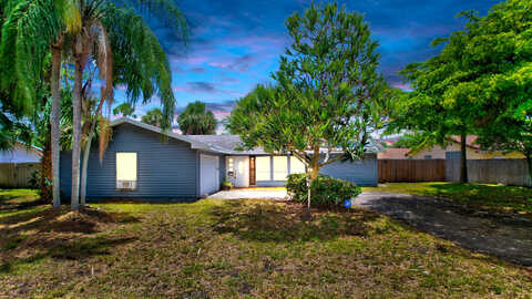 Boulevard Chatelaine, DELRAY BEACH, FL 33445