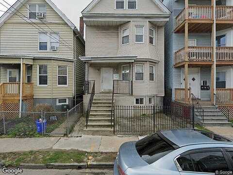 Maple Ave, IRVINGTON, NJ 07111