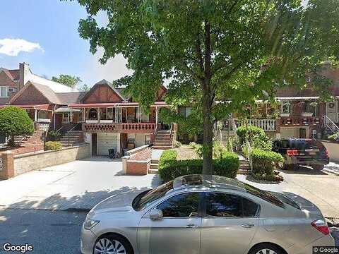 37Th, BROOKLYN, NY 11210
