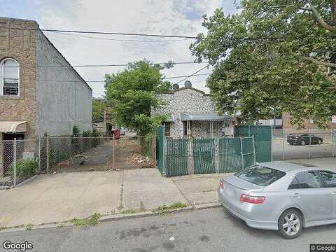 Essex, BROOKLYN, NY 11208