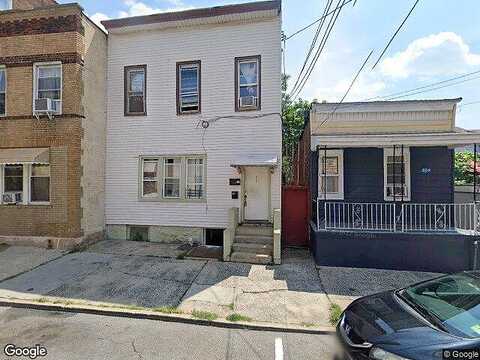 West, UNION CITY, NJ 07087