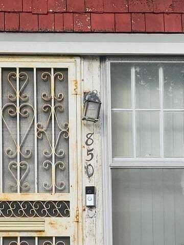 39Th, BROOKLYN, NY 11210