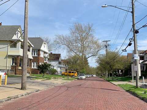 Stevenson, CLEVELAND, OH 44110