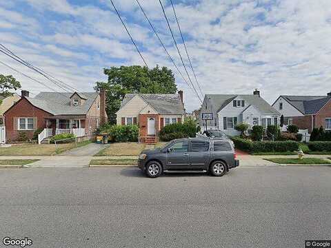 Fenworth, FRANKLIN SQUARE, NY 11010