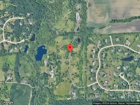 Woodgate Rd, Saint Charles, IL 60175
