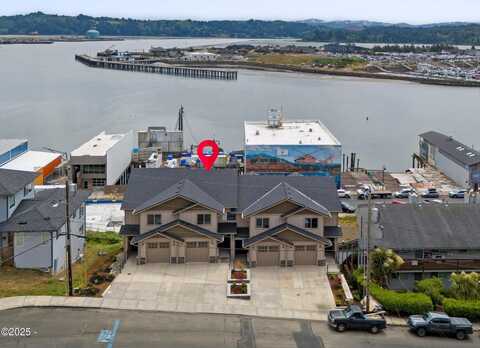 815 SW 13th Street Unit #3, Newport, OR 97365