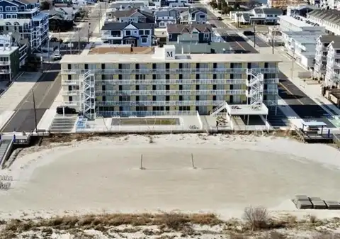 427 E Miami Avenue, Wildwood Crest, NJ 08260