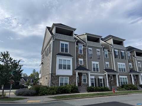 5471 GOLF DR, Crozet, VA 22932