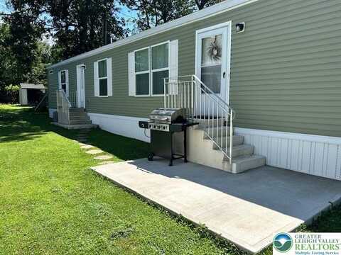 8220 Airport Road unit: Trlr 17, East Allen Twp, PA 18067