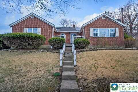 2118 Edgewood Avenue, Palmer, PA 18045
