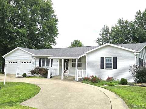 221 S Blue Avenue, Nokomis, IL 62075