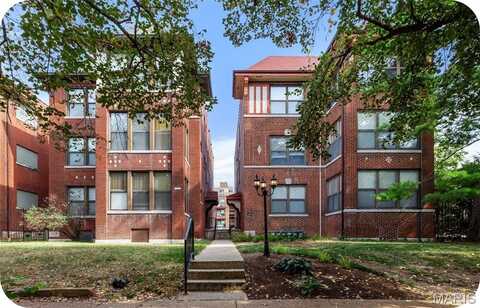 5653 Waterman Blvd, Saint Louis, MO 63112