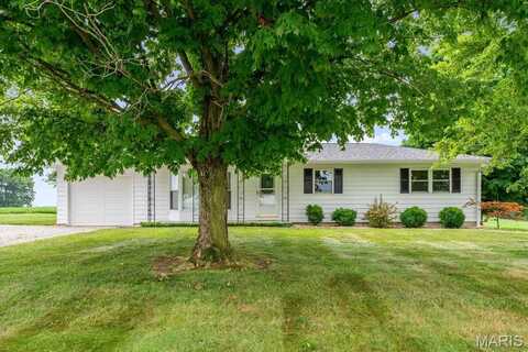 5662 Ohlwine Road, Red Bud, IL 62278