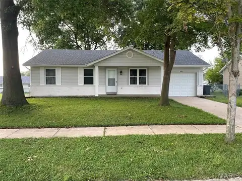 1662 Knightwood Lane, O'fallon, MO 63366