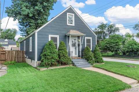 503 S Benton Avenue, Saint Charles, MO 63301