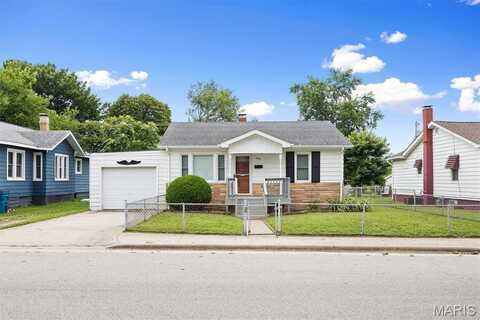 148 Park Avenue, Wood River, IL 62095