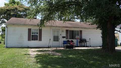 10 Saint Gregory Drive, Cahokia, IL 62206