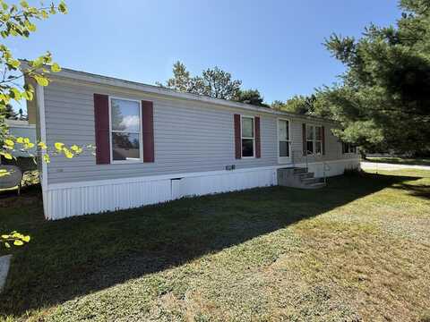 38 Hillside Drive, Sabattus, ME 04280