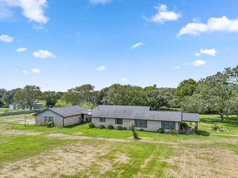 21126 Hwy 111, Louise, TX 77455