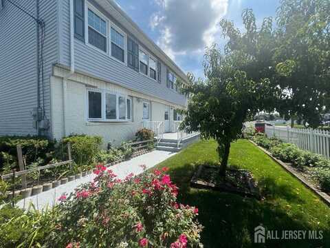 66 Battle Place, Franklin Twsp, NJ 08873
