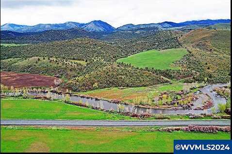 Highway 26, Mt Vernon, OR 97865