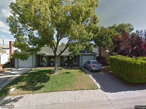 Michelle Dr, Sacramento, CA 95821