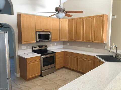 25Th, CAPE CORAL, FL 33993