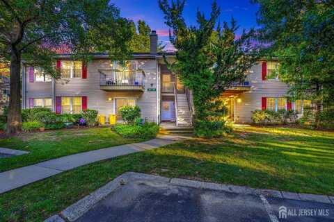167 Applegate Lane, East Brunswick, NJ 08816