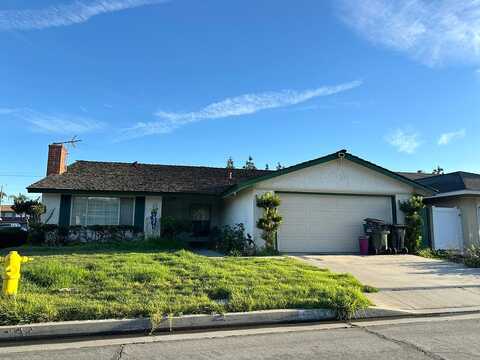 Cole, DOWNEY, CA 90242