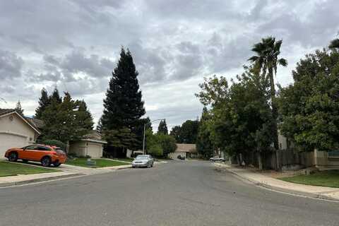 Kiwi, MERCED, CA 95340