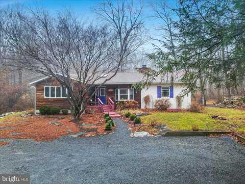 Route 715, HENRYVILLE, PA 18332