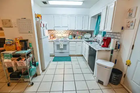 Vega, TALLAHASSEE, FL 32303