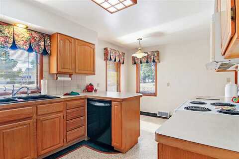 Broadway, SPOKANE VALLEY, WA 99206
