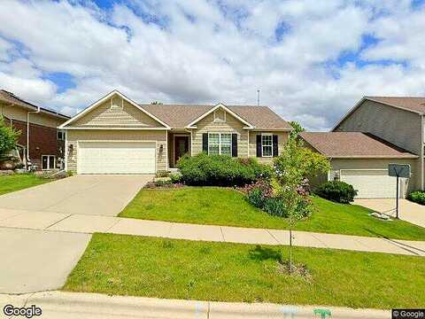 Hollybush, VERONA, WI 53593