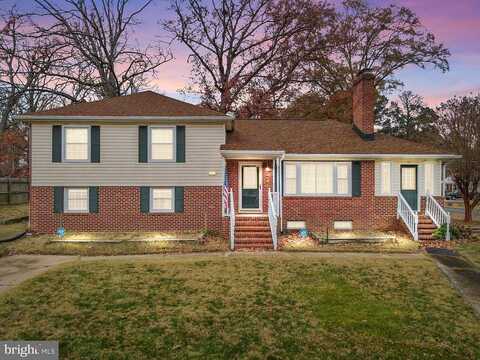 Walnut, CHESTER, VA 23836