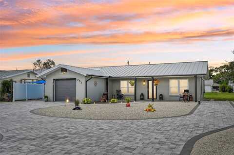 Carla, ENGLEWOOD, FL 34223