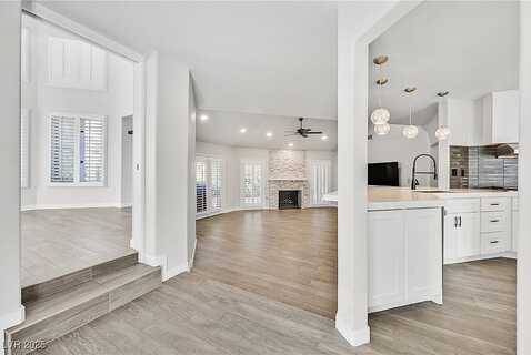 Mission Hills, LAS VEGAS, NV 89113