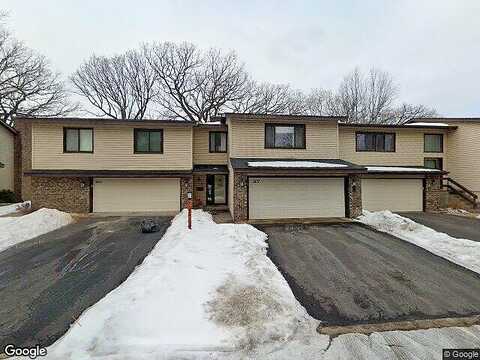 Hyland Courts, MINNEAPOLIS, MN 55437