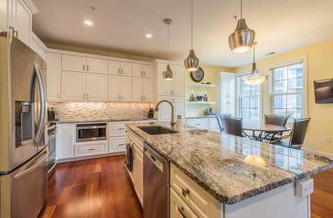 10Th, MINNEAPOLIS, MN 55404