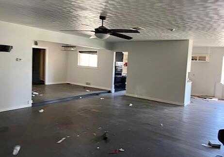 Avenue, SEMINOLE, TX 79360