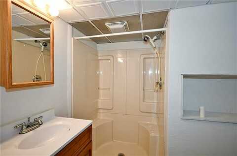 Kentucky, MONROEVILLE, PA 15146