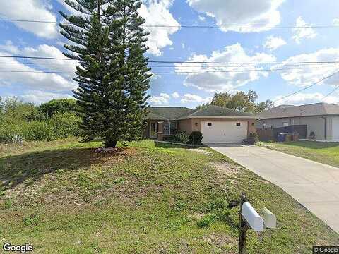 6Th, LEHIGH ACRES, FL 33971