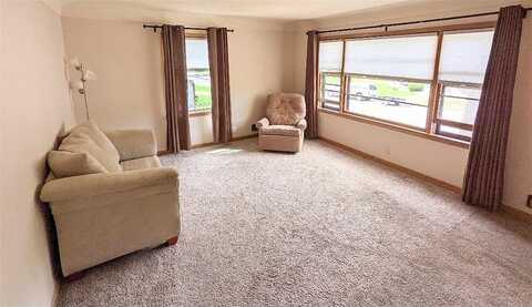 Mcnair, MINNEAPOLIS, MN 55422