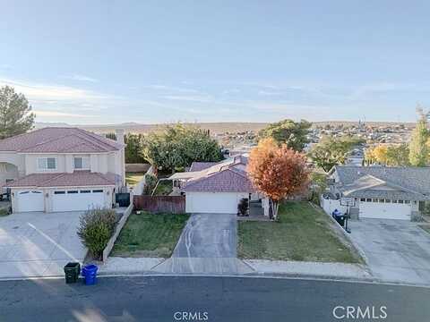 Mainsail, HELENDALE, CA 92342