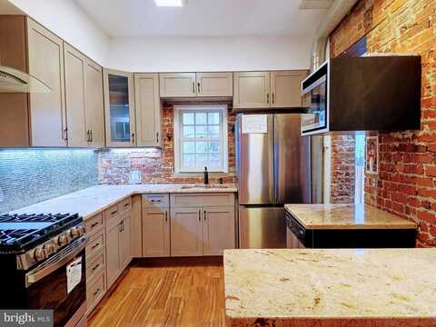 Amber, PHILADELPHIA, PA 19125