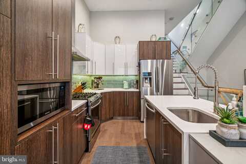 Sumac, PHILADELPHIA, PA 19128