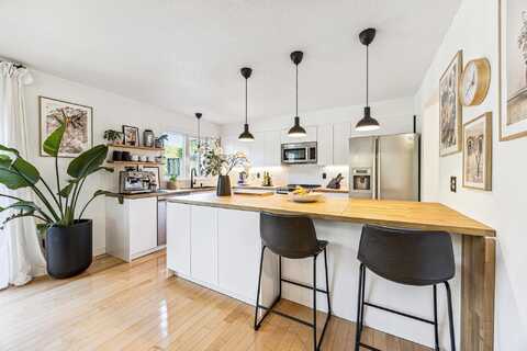 Berkshire, MINNEAPOLIS, MN 55437